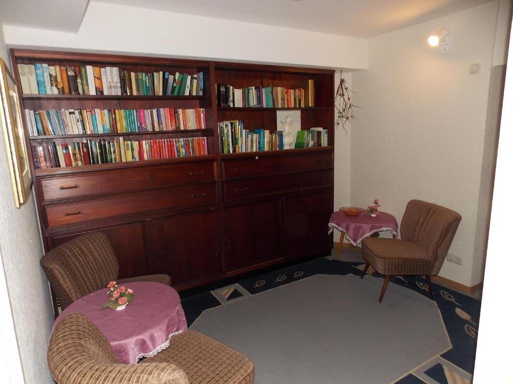 Gasthof Rhoenperle Kothen  Zewnętrze zdjęcie